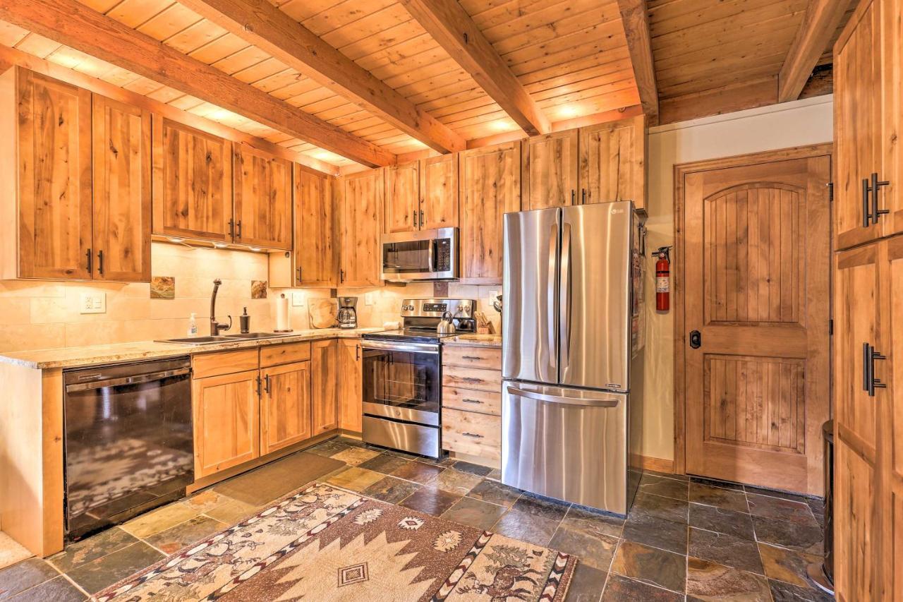 Silverthorne Condo With Mountain Views Hike And Bike! Exterior photo